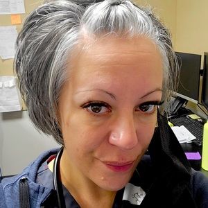 Meet your Posher, Lori